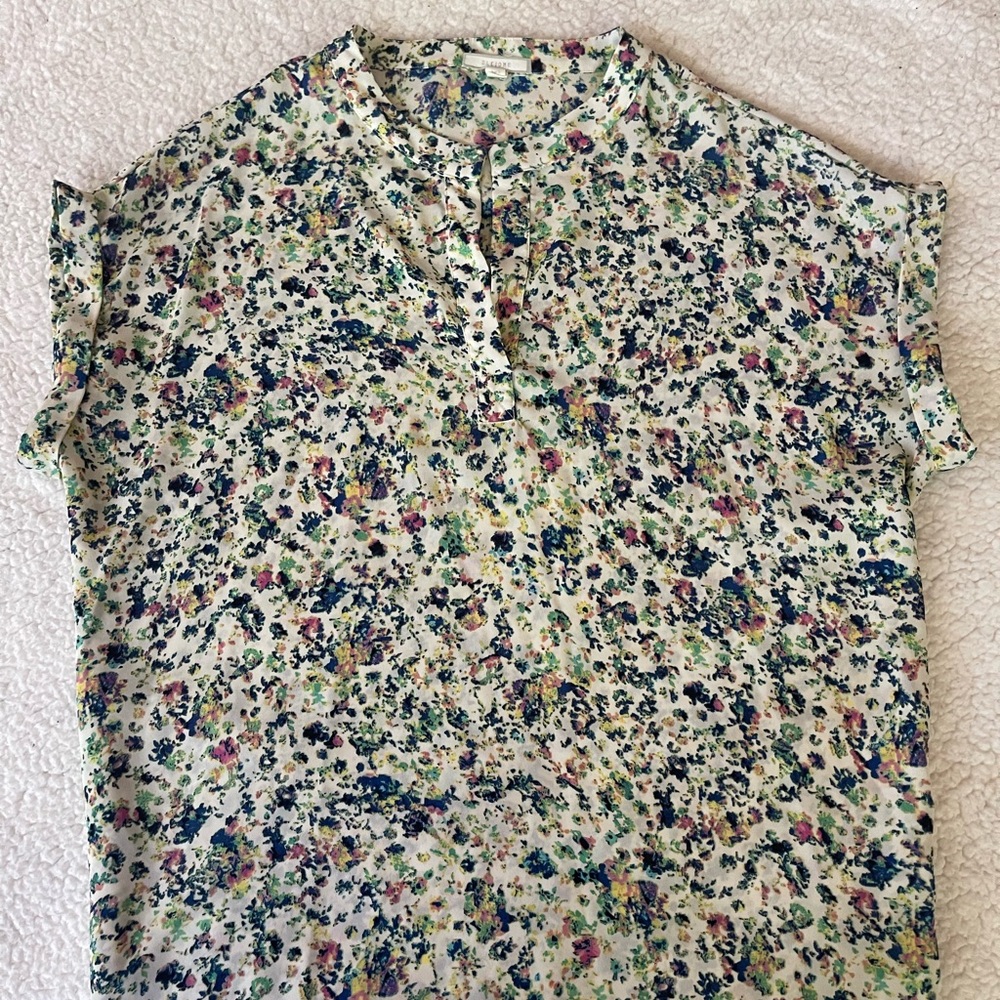 Stitch Fix - Silky, Floral and Fun Top! 🌺